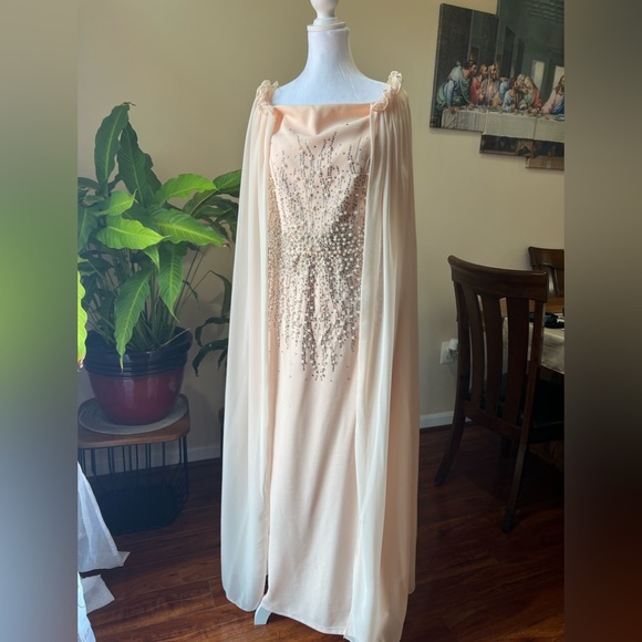 Dresses & Skirts - Elegant evening dress, bought from Turkey, worn once!